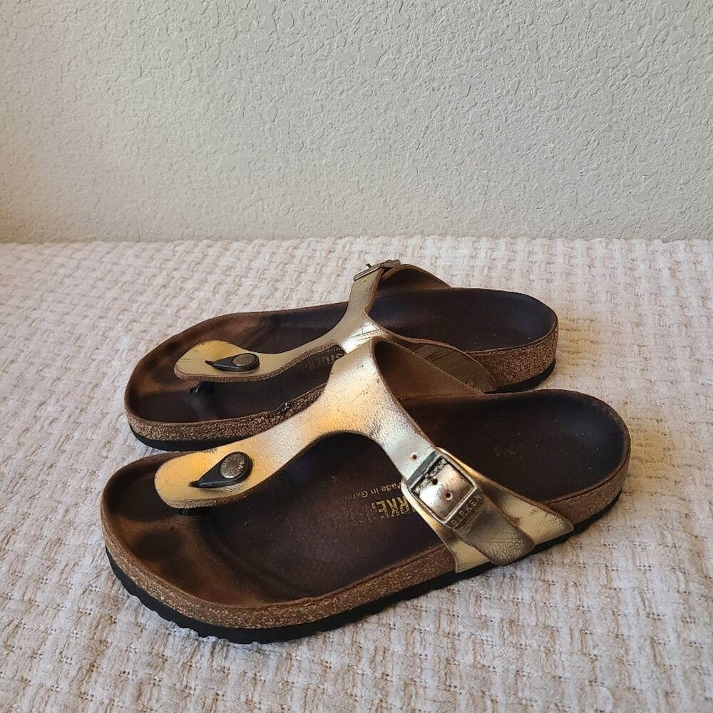 Birkenstock Gizeh Leather Gold Sandals Women's Size 7
